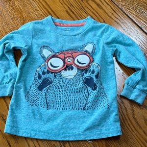 Carter’s bear graphic long sleeve tee shirt.  Infant size 18 months.